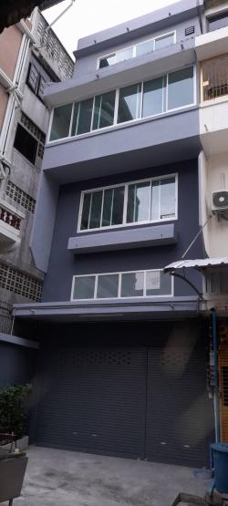 ขายอาคารพาณิชย์5.5ชั้น ต่อเติมเต็มทุกชั้น