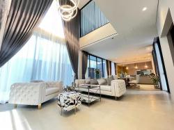 ขายบ้านหรู3ชั้น 75วา ดิ เออเบิร์น รีเซิร์ฟ พระราม 9-มอเตอร์เวย์ Super Luxury