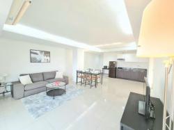 The Waterford Sukhumvit 50 safe spacious private 3rd floor BTS On Nut