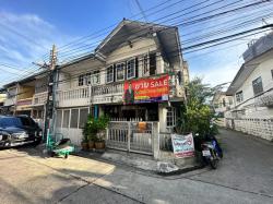 หมู่บ้าน ส.เกียรติชัย 1 ทำเล รัชดาภิเษก-ห้วยขวาง หลังริม จอดรถได้ 3 คัน