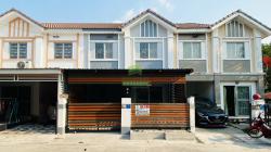 หมู่บ้านพฤกษา 63/1 บางกะดี ปทุมธานี ขายด่วน ทาวน์เฮ้าส์ 2 ชั้น เนื้อที่ 17.4 ตร.ว บ้านสวย พร้อมอยู่ รีโนเวทใหม่ทั้งหลัง