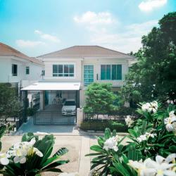 ขายหรือให้เช่าบ้านเดี่ยว ย่านสะพานสูง กรุงเทพกรีฑา ชื่อโครงการ	บางกอก บูเลอวาร์ด พระราม 9-ศรีนครินทร์  