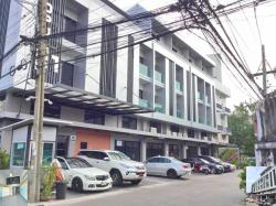 วิภาวดีรังสิต10-22 MRT รัชดาภิเษก 1.5 กม.ให้เช่าโฮมออฟฟิศ 4 ชั้น+โกดัง รัชดา ลาดพร้าว 22ตรว. 230ตรม. ออฟฟิศ เก็บของ 4นอน 3น้ำ 1จอดรถ 1แอร์