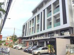  MRT ลาดพร้าว 1.5 กม.วิภาวดีรังสิต10-20 รัชดาภิเษก ให้เช่าโฮมออฟฟิศ 4 ชั้น-โกดัง 20ตรว. 230ตรม.  รัชดา เก็บของ 4นอน 3น้ำ 1จอดรถ 1แอร์ 