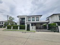 ขายถูกมาก บ้านเดี่ยวหรู ม.เศรษฐสิริ กรุงเทพ-ปทุมธานี เนื้อที่ 72.5 ตร.วา พื้นที่ใช้สอย 252 ตรม. เหมาะแก่การพักอาศัย วิวสนามกอล์ฟ 400 ไร่ 