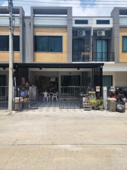 ทาวน์โฮม S GATE  พื้นที่ 0 Rai 0 NGAN 20 Square Wah 3500000 บาท. ไม่ไกลจาก โรบินสัน ศรีสมาน, เซ็นทรัล พลาซา แจ้งวัฒนะ, ไทวัสดุ ราชพฤกษ์, เดอะ คริสตัล พีทีที, รร.สารสาสน์วิเทศราชพฤกษ์, รร.สาธิตปทุม และรพ.ปากเกร็ด 2- สโมสร พร้อมตกแต่ง