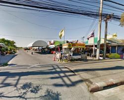 นิคมอุตสาหกรรมลาดกระบัง ฉลองกรุง 37-40 ให้เช่าที่ดิน ติดถนนฉลองกรุง ขนาด 33 ไร่ แบ่งเช่าได้  ถมแล้วมี 7-11 เช่าอยู่ บนพื้นที่สีแดง 