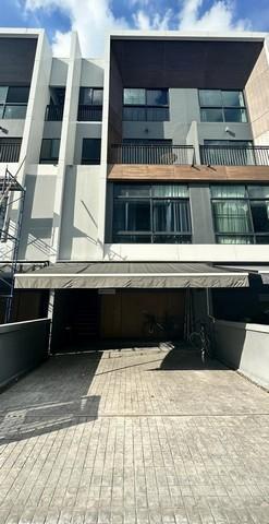 EPL-HR3499 ให้เช่าทาวน์โฮม 3.5 ชั้น ถนนพระราม 3 Arden Rama3 อาร์เด้น พระราม 3 พื้นที่ใช้สอย 185 ตารางเมตร 3 ห้องนอน 4 ห้องน้ำ