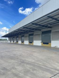 โรงงานให้เช่าติดถนนใหญ่ให้เช่าโกดังสภาพใหม่พร้อมใช้งานห่างจากท่าเรือแหลงฉบังเพียง10 กม.