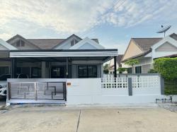 ขายบ้านสวยเฟส789อมตะพานทอง มาบโป่งพานทองอมตะชลบุรี ต่อเติมข้างหลังพร้อมอยู่ 