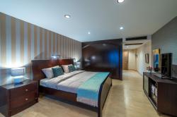 ให้เช่าคอนโด 2 ห้องนอนริมหาดแหลมแท่น ราคา 20000 บาท 