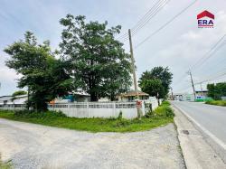 ขายโกดังพร้อมใช้งาน  เนื้อที่ 2-2-20.7 ไร่ ถนนเทิดพระเกียรติ 5 ธันวาคมมหาราช ตำบลเสาธงหิน อำเภอบางใหญ่ จังหวัดนนทบุรี