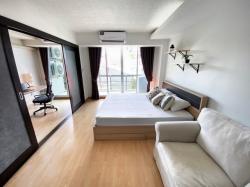 The Waterford Sukhumvit 50 Safe private quiet 4th floor BTS On Nut
