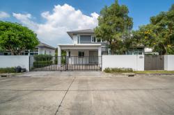 บ้าน มัณฑนา วงแหวน-บางบอน ใกล้ - 8990000 บาท.  4 sq.wa 1 ngan 0 Rai ลดแบบสุดๆ