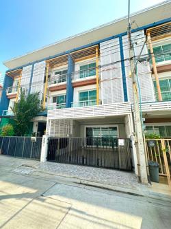 MRTหลักสี่ วิภาวดี  รร.นานาชาติฮาร์โรว์ แจ้งวัฒนะ 3นอน  โฮมออฟฟิศ 3ชั้น 3น้ำ กรุงเทพ 3.6 กม. 22ตร.วา. 242ตร.ม.  พหลโยธิน 