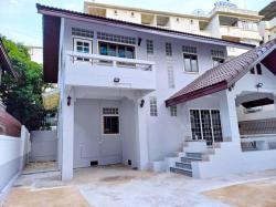 รัชดาภิเษก APLมักกะสัน บ้านเดี่ยว 2 ชั้น ใหม่ 70ตร.วา.280ตร.ม. 6จอดรถ รร.นานาชาติเคไอเอส 5.3 กม.4 นอน 2 น้ำ 1แอร์  ตลาดกลางดินแดง 400 ม.