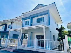 ขายบ้านแฝดเนื้อที่ 37ตรว มบ.แลนซิโอคลิป บ่อวิน 3นอน ติดสโมสร พร้อมอยู่ ใกล้นิคมอุตสาหกรรมอมตะซิตี้ โรงพยาบาลปิยะเวชช์บ่อวิน ศรีราชา ชลบุรี