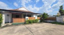 ขายบ้านเดี่ยวชั้นเดียว มบ.บ้านพิงภู​ เนื้อที่ 71 ตรว 3นอน วิวภูเขา ร่มรื่น บ้านพักริมเขา ใกล้วัดช่องมะเฟือง บ้านบึง ชลบุรี 