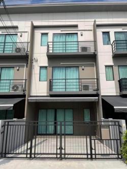 HR 5939 ให้เช่าและขายทาวน์โฮม 3 ชั้น หมู่บ้านกลางเมือง ราชพฤกษ์ สาทร วิวสวน 
