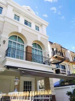 Abacหัวหมาก21 1.2 กม. ม.ราม1 900ม. ให้เช่าทาวน์โฮม 3 ชั้น หลังมุม 32ตร.วา  รามคำแหง​24​ MRTกรุงเทพกรีฑา ตกแต่งพร้อมเฟอร์  3นอน 4น้ำ