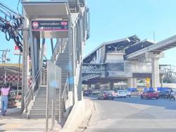 จดทะเบียนได้ เดินไป 7-11 MRT วงแหวนรามอินทรา ให้เช่าโฮมออฟฟิศ 4 ชั้น  22ตร.วา.แฟชั่นไอแลนส์ 445ม. 320 ตร.ม.  ปัญญาอินทรา 1กม. 5นอน แม็คโคร