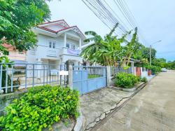สุวินทวงศ์ 33-48 เกษมบัณฑิต ร่มเกล้า MRT มีนบุรี ขาย-เช่าบ้านเดี่ยว 2 ชั้น รีโนเวทใหม่ ฟลอราวิลล์  62ตรว. 182ตรม. 4นอน 2น้ำ 6จอดรถ 