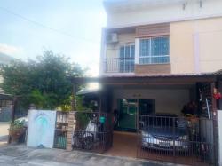 ซ.พัฒนาการ 36-42หลังมุม 3นอน ให้เช่าทาวน์เฮาส์ 2ชั้น พระราม9  MRT หัวหมาก1.9 กม. 35ตร.วา.285ตร.ม. 