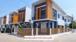 พนัสนิคม 2.7 กม. 3นอน  ดอนหัวฬ่อ ให้เช่า บ้าน 2 ชั้น 35ตร.วา. 160 ตร.ม.2 น้ำ  วัดสำนักบก 2.6 กม.  โรบินสันชลบุรี อมตะ 2.6 กม.  