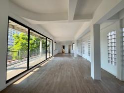 M60ให้เช่าพื้นที่สำนักงานออฟฟิศหรือร้านค้า ขนาด 280 ตารางเมตร  ชั้น 5 ริมถนนนราธิวาส ติดคอนโด rhythm ใกล้BTS ช่องนนทรี