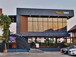 เซ้งร้านอาหาร ถนนสุขาภิบาล2 ประเวศ ในโครงการ K sapce minimall โซนพักอาศัย มีหมู่บ้านเยอะ