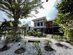 อาคารสำนักงาน สไตล์โมเดิร์นลอฟท์มีพื้นที่สวน ซอยบางรักน้อย นนทบุรี ราชพฤกษ์