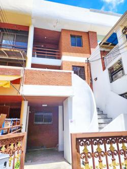 แยกรัชดา-ห้วยขวาง ให้เช่าทาวน์เฮ้าส์ 3.5 ชั้น 26ตร.วา.316 ตร.ม MRT สุทธิสาร 899ม.ซ.อินทามระ 31-39 