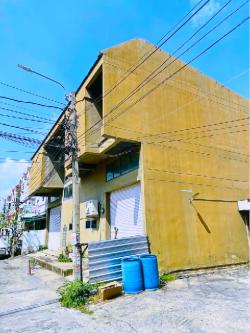 MRT โชคชัย4 1.2 กม.ให้เช่าทาวเฮ้าส์ 2 ชั้น 2คูหาตีทะลุกัน 54 ตร.วา.450 ตร.ม. 4นอน 2น้ำ  ม.ราชภัฏจันทรเกษม 2.2 กม. ซ.ลาดพร้าววังหิน 4-12