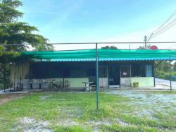 ขายบ้านพร้อมที่ดินหนองบอนแดงบ้านบึงชลบุรีทำเลดี ติดถนนซอยหลัก  เหมาะสำหรับ ค้าขาย  อยู่อาศัย  ห้องแถว