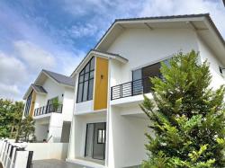 ขายบ้านใหม่ 64ตรว. 4นอน4น้ำ 4.69ลบ. ฟรีโอน ของแถม ใกล้นานาชาติลานนาและกาดฝรั่ง ต.บ้านแหวน อ.หางดง เชียงใหม่