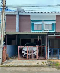 ขายทาวเฮ้าส์2ชั้นบ้านบึงชลบุรี บ้านเอื้ออาทร (บ้านบึง3) 16  ตรว จำนวน  2  นอน  1  น้ำ ติดถนน 344 