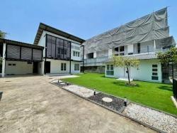 รร.สายอักษร 700 ม. บ้านเดี่ยว 2 ชั้น MRT รามอินทรา40 600 ม.หลังใหญ่ 4 นอน 4 น้ำ รามอินทรา 40-44 โรบินสัน รามอินทรา 1.5 กม.