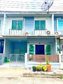 ถ.ติวานนท์ อารียา 3นอน โรบินสัน  สะพานนนทบุรี ให้เช่าทาวน์โฮม 2 ชั้น คอสโม บาซาร์ 3.9 กม.  2น้ำ 25ตร.วา. 195ตร.ม.พร้อมเฟอร์ 