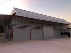 โกดังว่างให้เช่าเพิ่งสร้างเสร็จใหม่ อยู่ห่างถนน 331 เพียง 1 กิโลเมตรสีเหลืองอ่อน พนัสนิคมจังหวัดชลบุรี