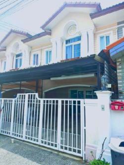 BTS แยก คปอ. 4.4 กม.แฮปปี้ อเวนิว ดอนเมือง 1.9 กม.ให้เช่าทาวน์โฮม 2 ชั้น ม.รังสิต 2.5 กม.3นอน เดอะ คอนเนค ย่านดอนเมือง 21 ตร.วา.170 ตร.ม.