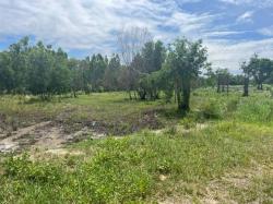 ขายให้เช่าที่ดินติดนิคมอมตะเฟส 10 พื้นที่สีม่วงลายเหมาะสำหรับสร้างโรงงาน โกดัง ลานจอดรถ หรือกิจการเพื่อการลงทุน