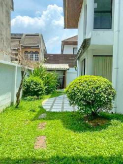 เพียวเพลส รามคำแหง 64 ม. MRT สัมมากร 700ม.ให้เช่าบ้านเอ็กซ์คลูซีฟ  2ชั้น 100ตร.วา. 300ตร.ม. 3นอน 4น้ำ  เดอะพาซิโอ ทาวน์ 600 ม.