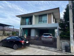 ให้เช่าบ้านเดี่ยวใกล้ Tesco Lotus บางพลี  เมกะ บางนา , อีเกีย บางนา   โครงการ โกลเด้นวิลเลจ บางนา-กิ่งแก้ว 