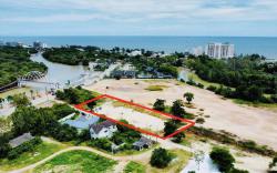 ขายด่วน ที่ดินใกล้ทะเล ระยอง (หาดแสงจันทร์)