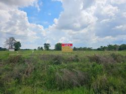 เช่าที่สวยถมแล้ว 4-2-35 ไร่ ถมแล้วเต็มพื้นที่ ติดถนนพล-แวงใหญ่  อ.พล  จ.ขอนแก่น  ZE823