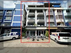 อาคารพาณิชย์ 4 ชั้น อัมรินทร์นิเวศน์ 1 ติด MRT วัดพระศรีฯ เพียง 800 ม. – 2 คูหา เชื่อมทะลุถึงกัน เข้า-ออกได้ 2 ทาง: บางเขน และรามอินทรา 