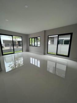 ให้เช่า บ้านหรู ใกล้ทางด่วน-รร.นานาชาติ  Centro ดอนเมือง-แจ้งวัฒนะ: ทิศใต้ลมดี เลขมงคล พร้อมเฟอร์ฯ 