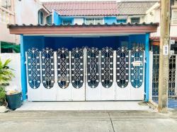 รร.นานาชาติกรุงเทพ 400 ม.MRT แจ้งวัฒนะปากเกร็ด 900 ม. ให้เช่าทาวน์เฮาส์ 2 ชั้น 31ตร.วา.250 ตร.ม. 2-3นอน 2 น้ำ เซ็นทรัล แจ้งวัฒนะ 800 ม.