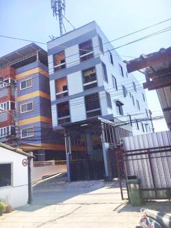 กรุงเทพกรีฑา5-13 ถูกสุดในโลก 5ฺนอน MRT ศรีกรีฑา 1.5กม. หัวหมาก ให้เช่าโฮมออฟฟิศ 4 ชั้น 40ตรว. 400ตรม. จดทะเบียนการค้าได้ 6น้ำ 3จอดรถ 6แอร์