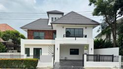 เนเบอร์โฮม วัชรพล บ้านเดี่ยวรีโนเวทใหม่ พร้อมอยู่  บ้านรีโนเวทใหม่ สวย สูง โปร่ง โล่งกว้าง